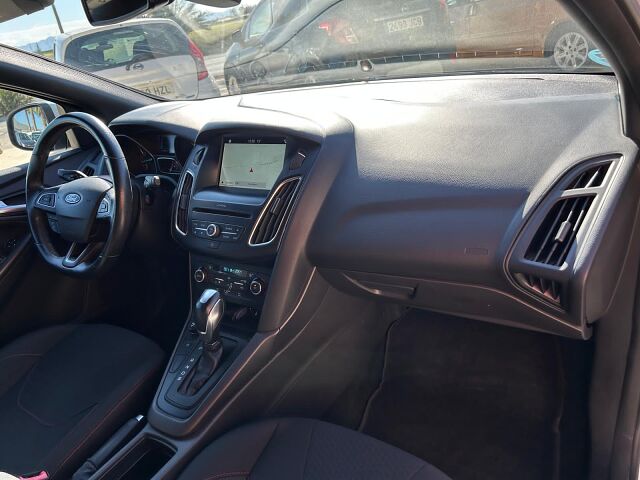 FORD FOCUS ST LINE 1.0 AUTO SPANISH LHD IN SPAIN 49000 MILES SUPERB 2017